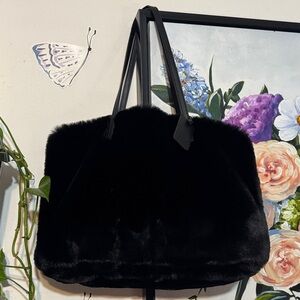 LUXE FAUX FUIR FASHION